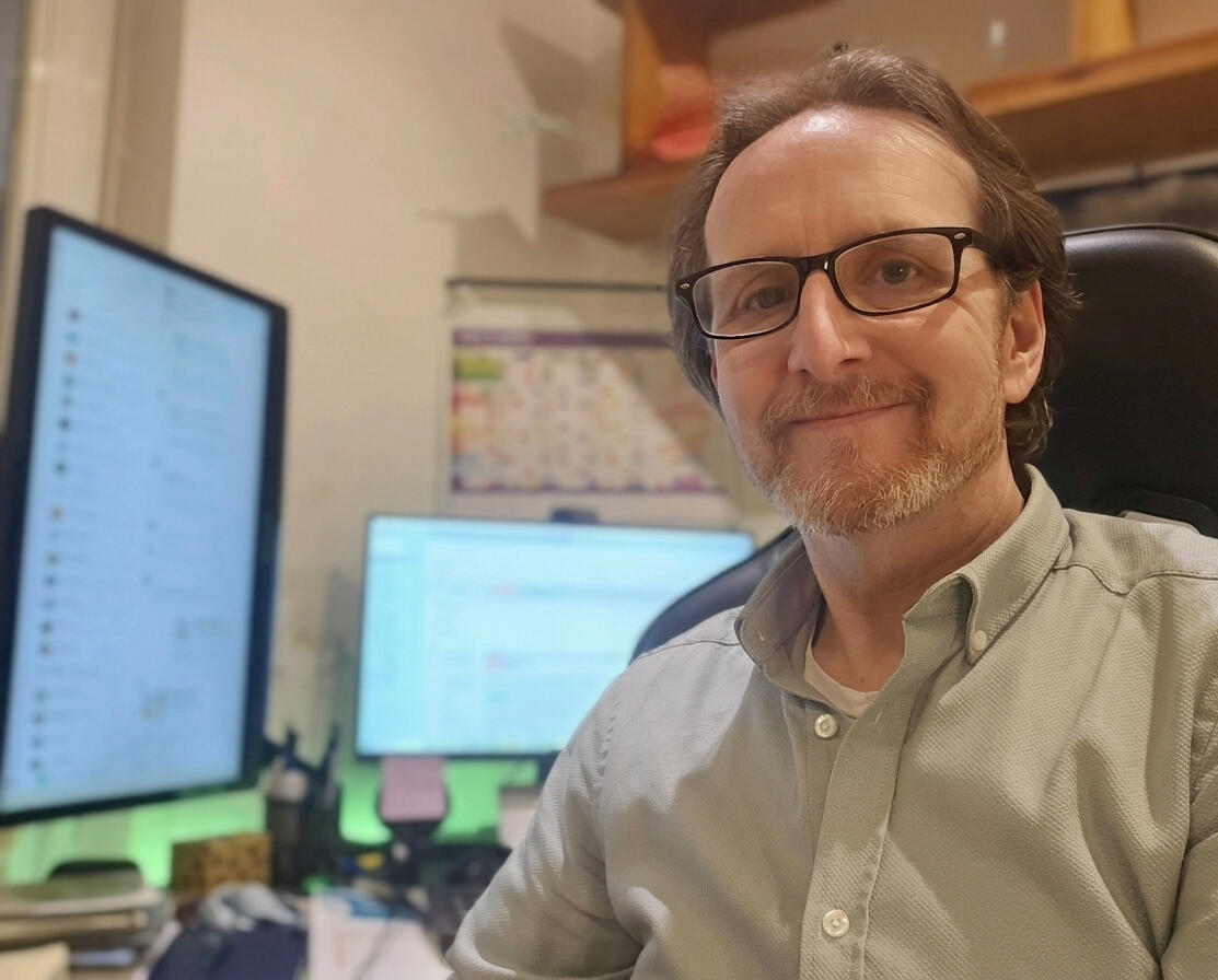 Stephen at his desk ..it's time to get a mechanic.